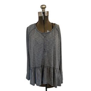 Hyku | Gray Thermal Sleeve Ruffled Blouse